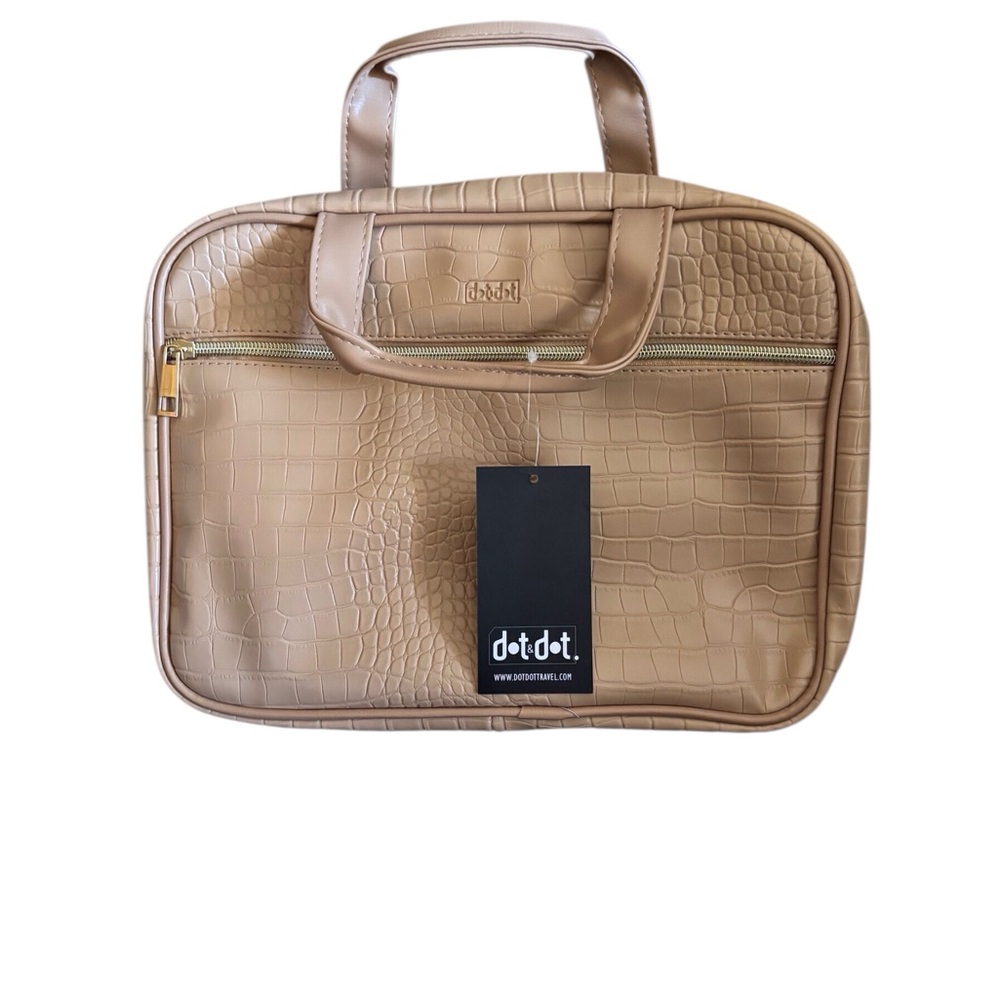 NWT Hanging Travel Organizer